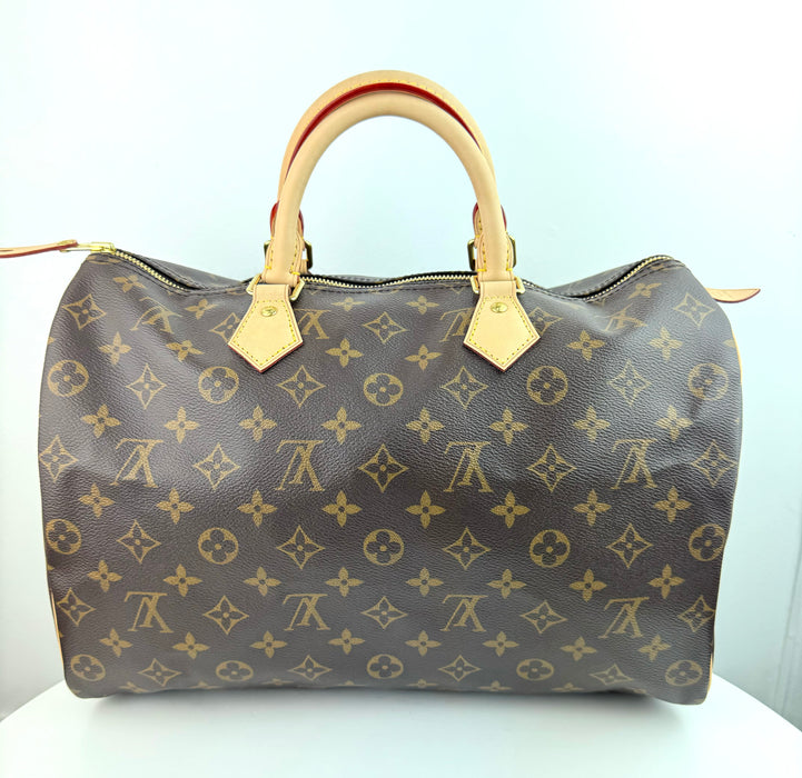 Louis Vuitton Monogram Speedy 35