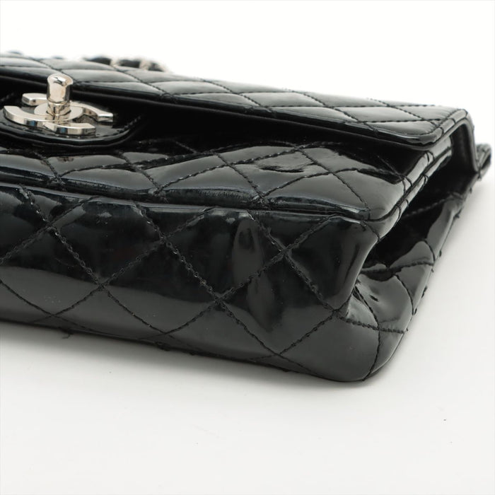 Chanel patent Quilted Medium Diagonal CC Flap Black
