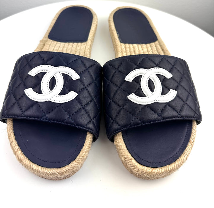 Chanel Leather CC Navy sandals