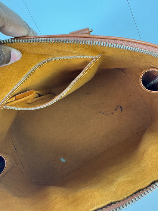 Louis Vuitton Alma PM Epi