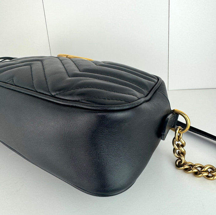 Gucci small GG Marmont chain shoulder bag