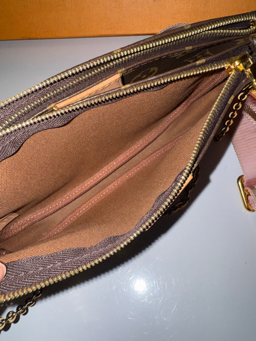 Louis Vuitton Multi Pochette Accessories in Light Pink