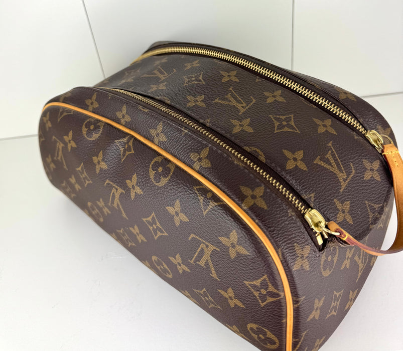 Louis Vuitton Dopp Kit Toilet Pouch