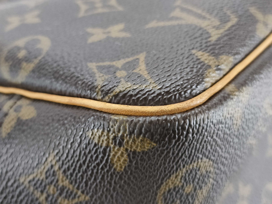 Louis Vuitton Deauville Monogram bag