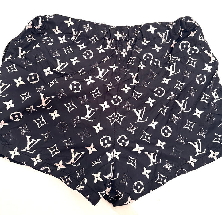 Louis Vuitton Black and White Monogram Short