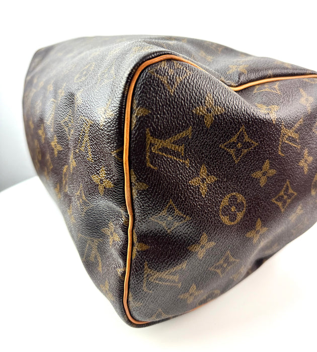 Louis Vuitton Monogram Speedy 30