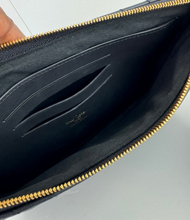 Louis Vuitton New wave Clutch black