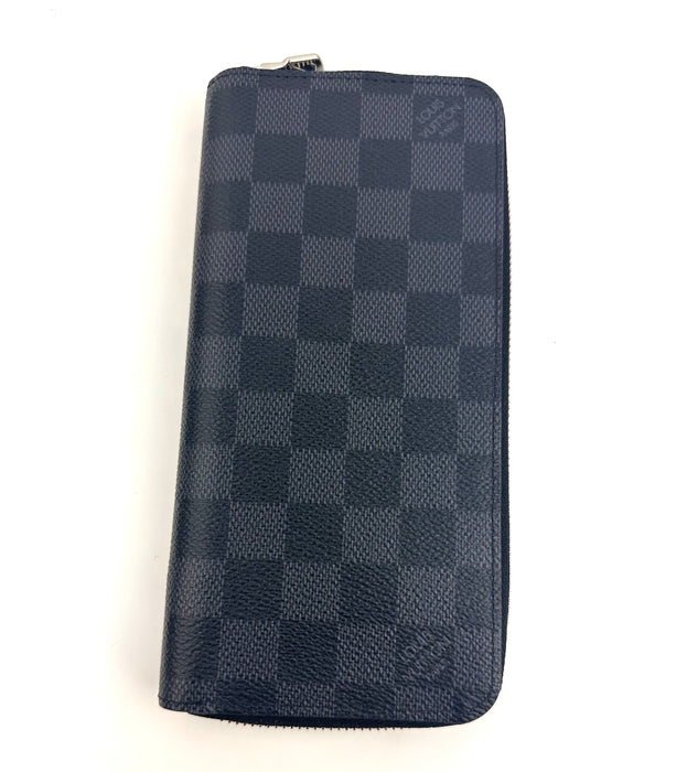 Louis Vuitton Zippy Wallet Vertical