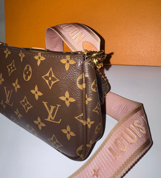 Louis Vuitton Multi Pochette Accessories in Light Pink