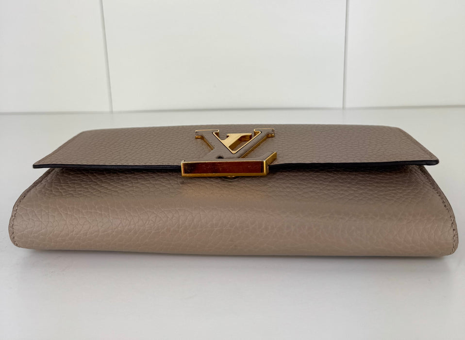 Louis Vuitton Capucines Wallet