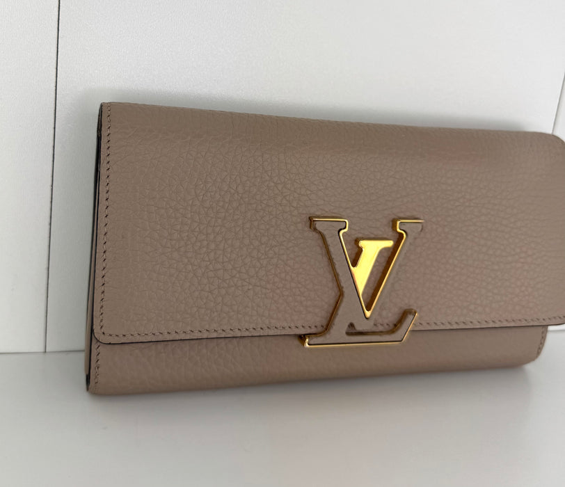 Louis Vuitton Capucines Wallet