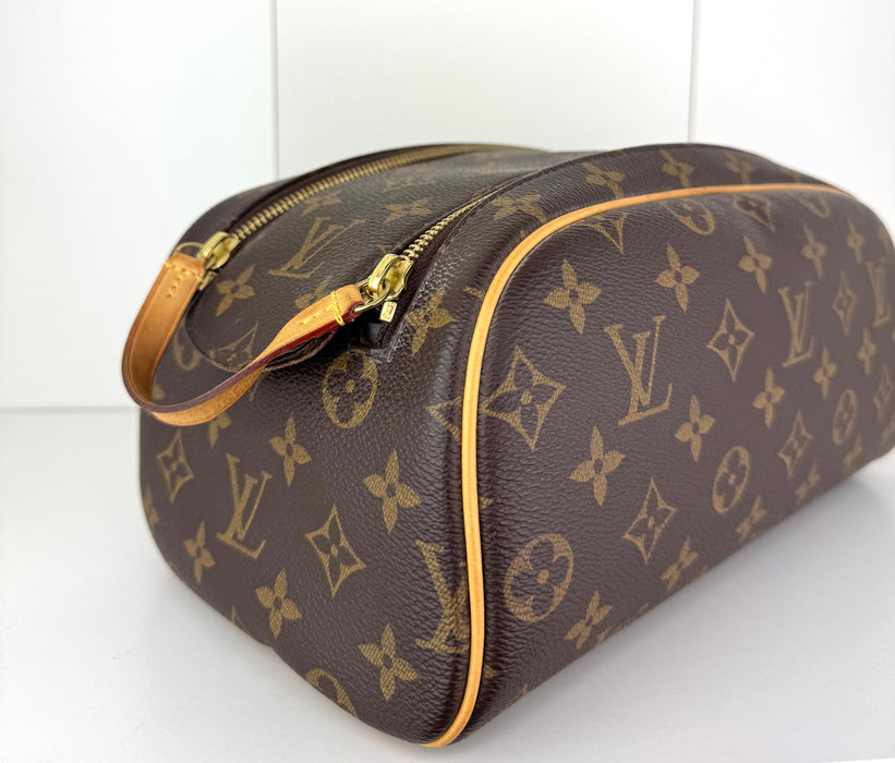 Louis Vuitton Dopp Kit Toilet Pouch