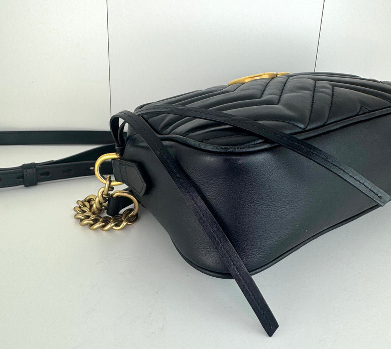 Gucci small GG Marmont chain shoulder bag
