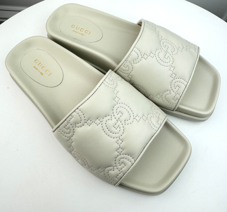 Gucci Women's Gg Matelassé Slide Sandal size 37