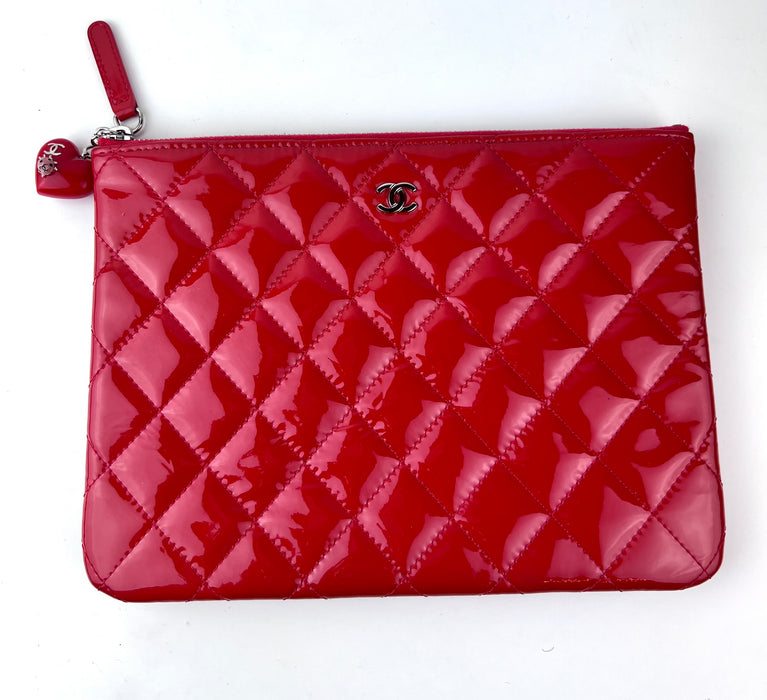 Chanel Patent Calfskin Quilted Valentine Hearts Medium O Case Red