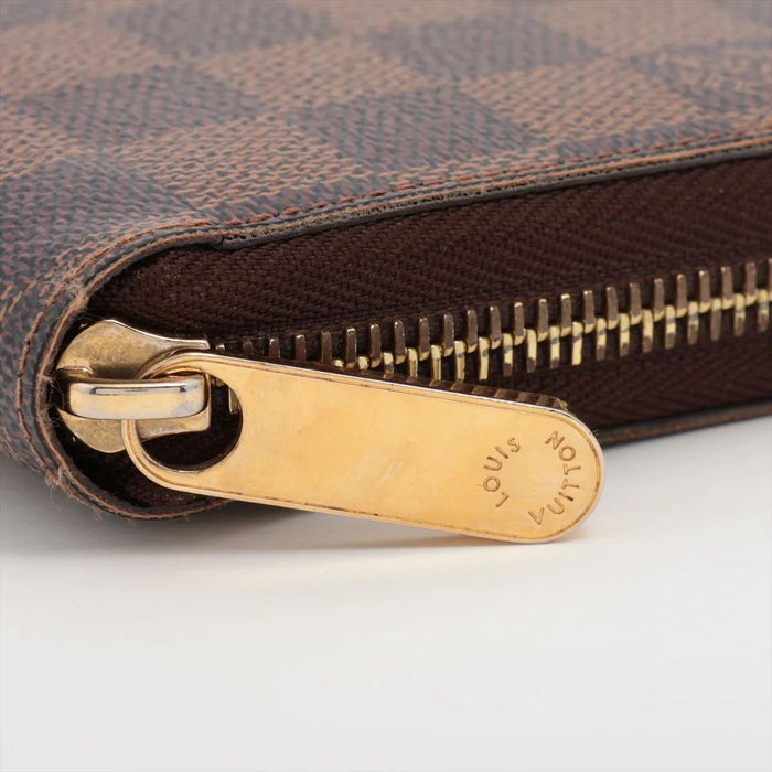 Louis Vuitton Zippy Wallet in Brown Damier Ebene