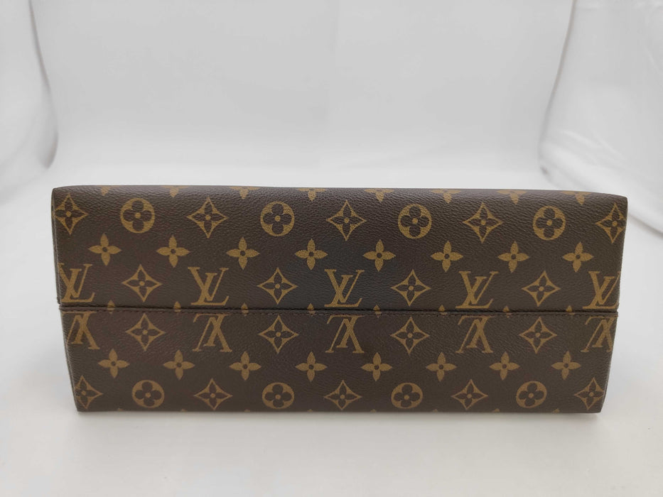 Louis Vuitton Alma BNB Monogram bag