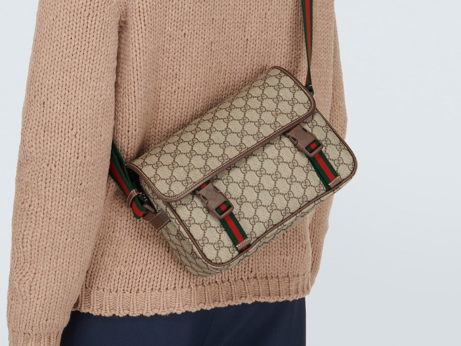 Gucci Supreme Small Messenger Bag Beige