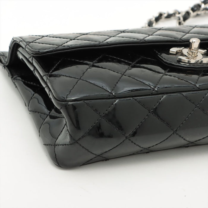Chanel patent Quilted Medium Diagonal CC Flap Black