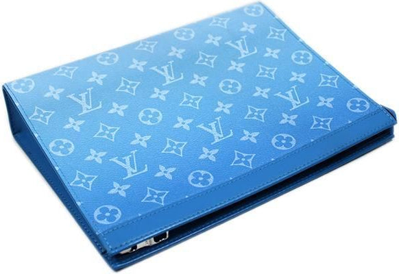 Louis Vuitton Pochette Voyage Limited Edition Monogram Clouds MM