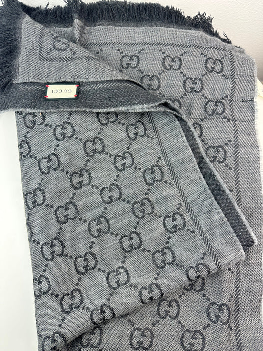 Gucci GG Jacquard Pattern Knitted Scarf