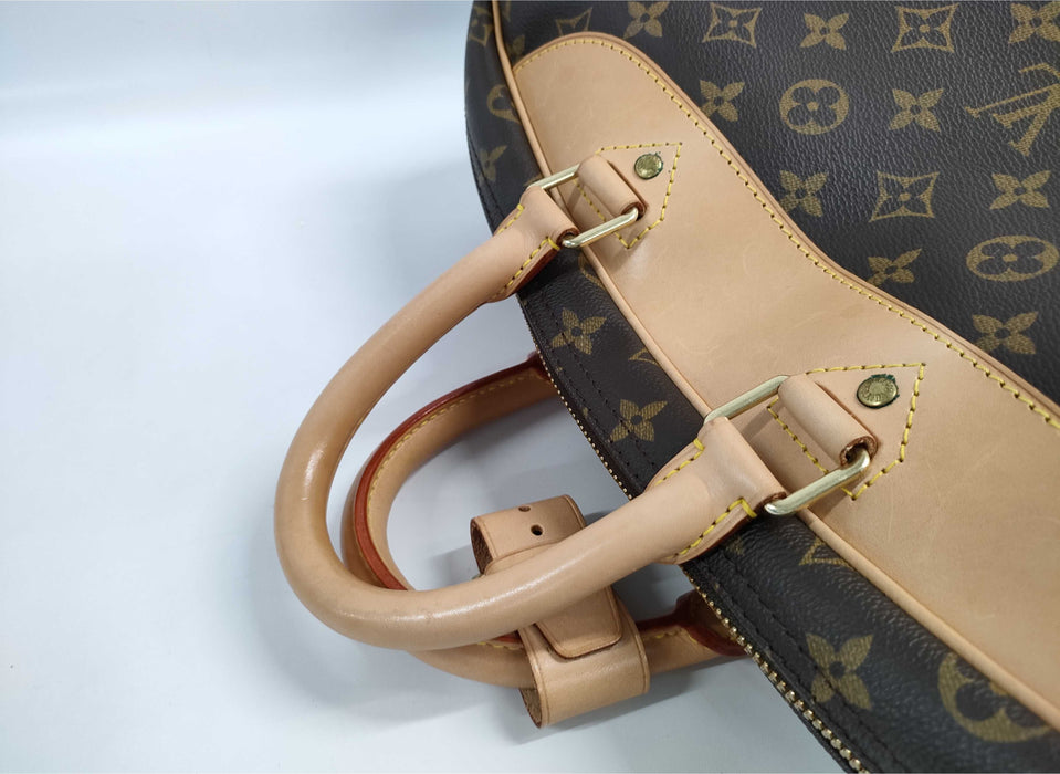 Louis Vuitton Monogram Evasion travel bag