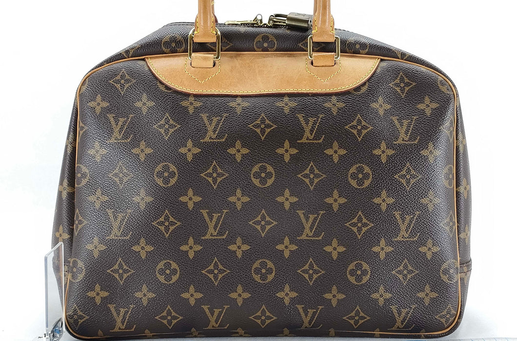 Louis Vuitton Deauville Monogram bag