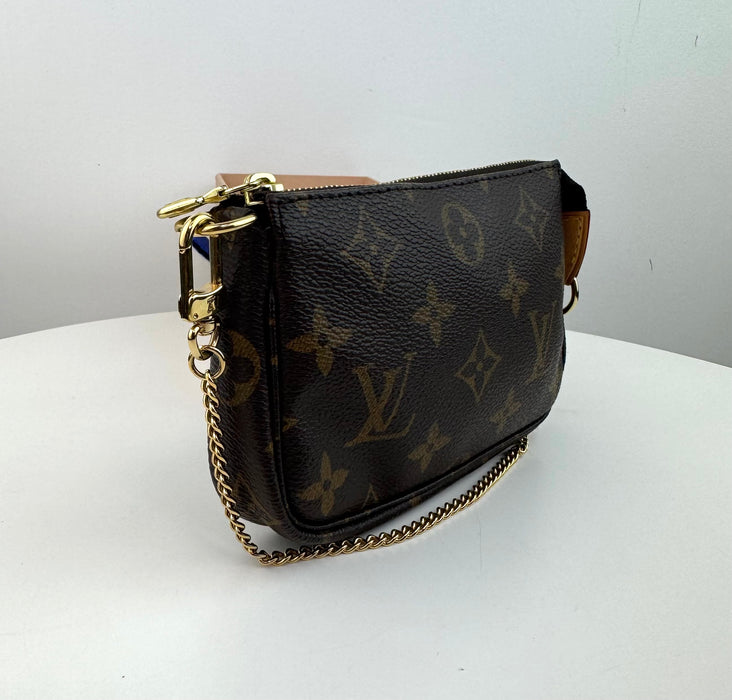Louis Vuitton Monogram Mini Pochette Accessories