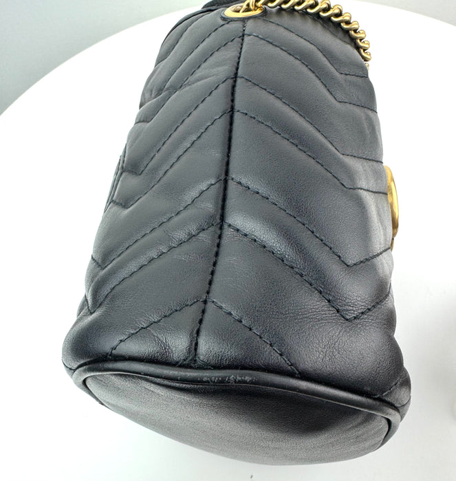 Gucci Mini Marmont bucket bag
