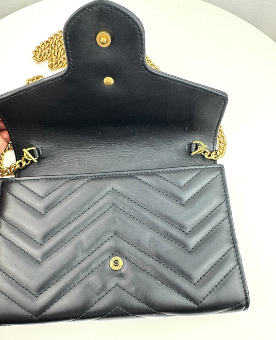 Gucci Gg Marmont Matelasse Mini Chain Bag