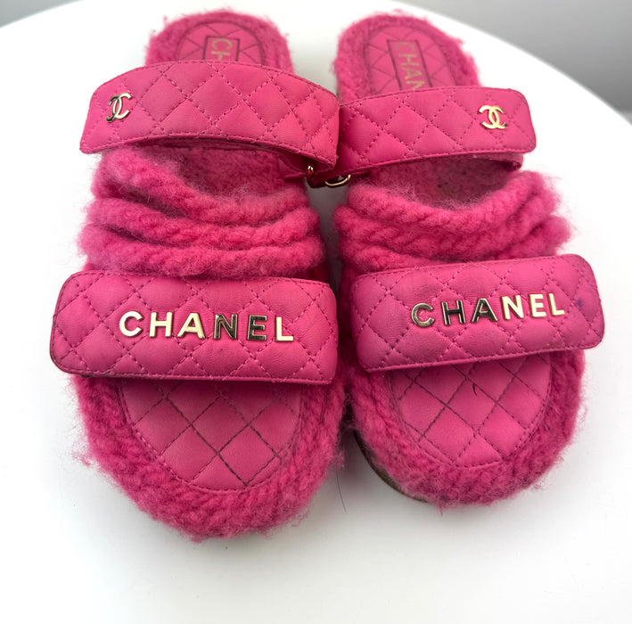 Chanel Cord Lambskin Quilted Logo Sandal Pink Beige size 37