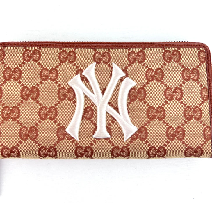 Gucci Yankees Zippy Wallet