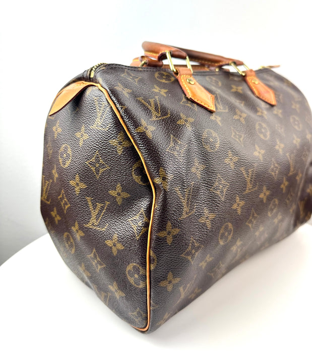 Louis Vuitton Monogram Speedy 30