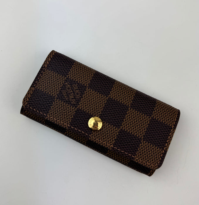 Louis Vuitton 4 Key Holder Damier