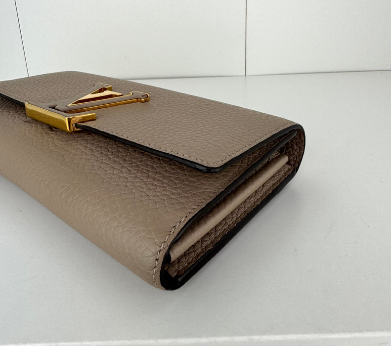 Louis Vuitton Capucines Wallet