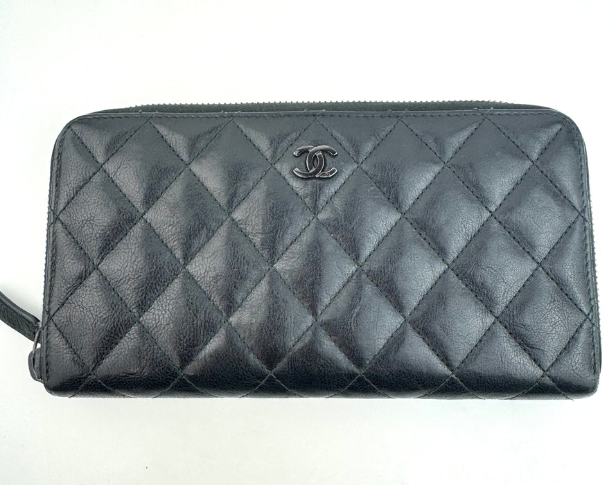 Chanel Calfskin Zip Wallet Black with black hardware
