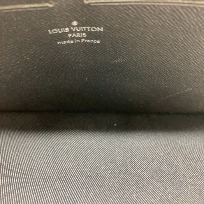 Louis Vuitton Damier Graphite Pochette Jour PM clutch