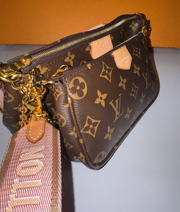 Louis Vuitton Multi Pochette Accessories in Light Pink