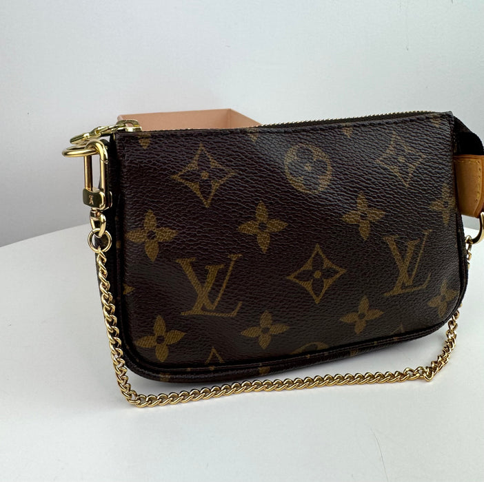 Louis Vuitton Monogram Mini Pochette Accessories