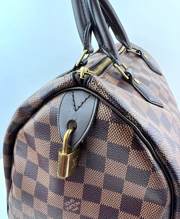 Louis Vuitton Damier speedy 30