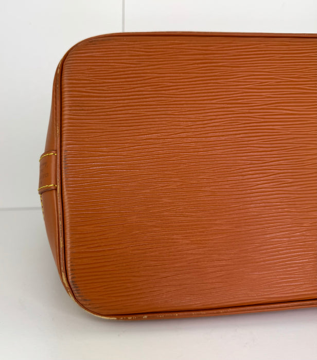 Louis Vuitton Alma PM Epi