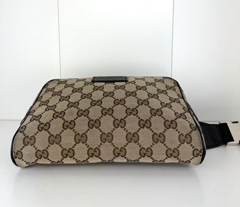 Gucci GG Supreme Belt Bag
