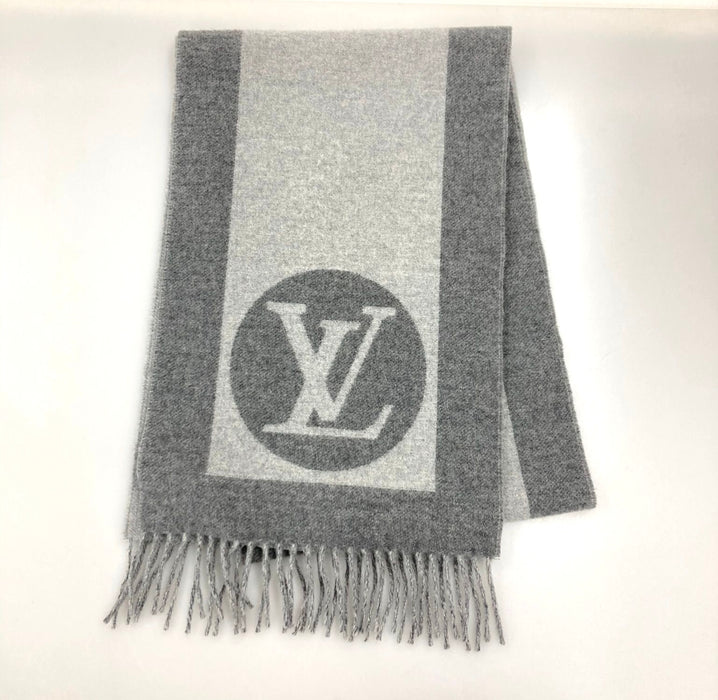 Louis Vuitton Cardiff Scarf Grey