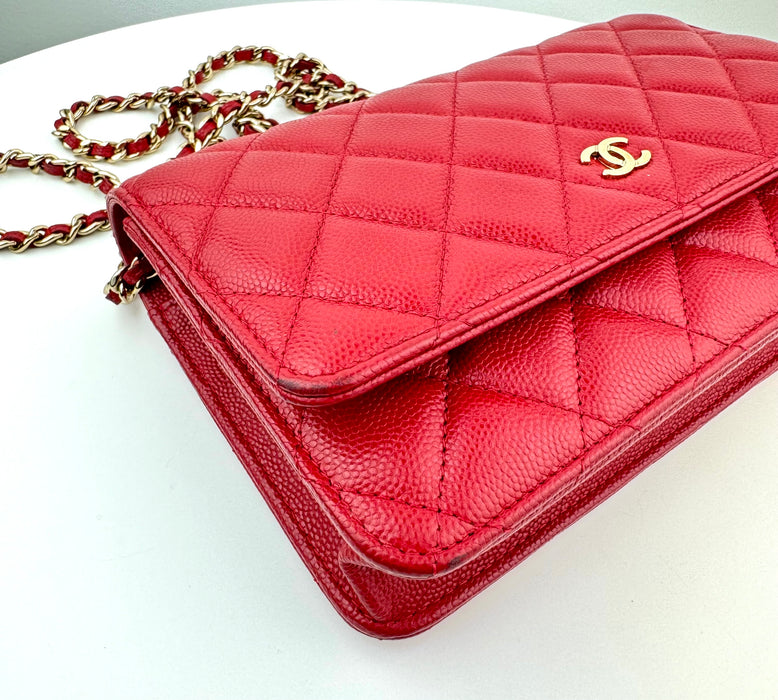 Chanel Classic Caviar on Chain red