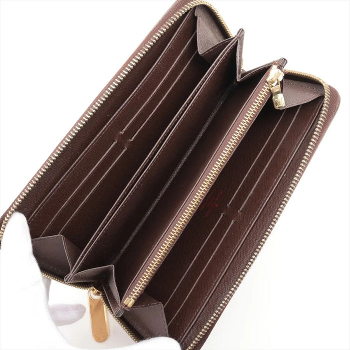 Louis Vuitton Zippy Wallet in Brown Damier Ebene