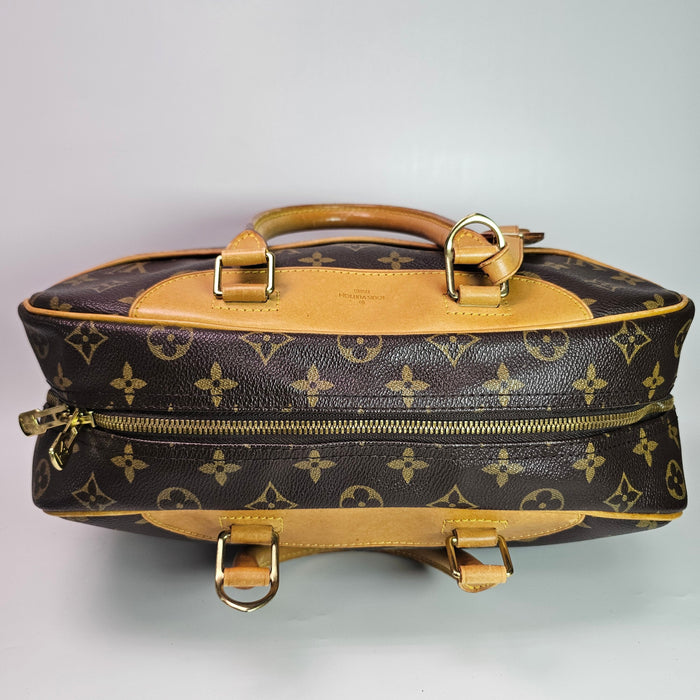 Louis Vuitton Deauville Monogram bag