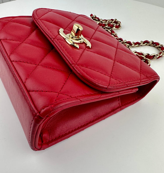 Chanel Lambskin Quilted Mini Trendy CC Clutch With Chain