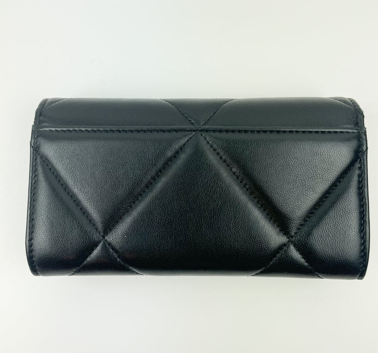 Chanel 19 Flap Black Wallet