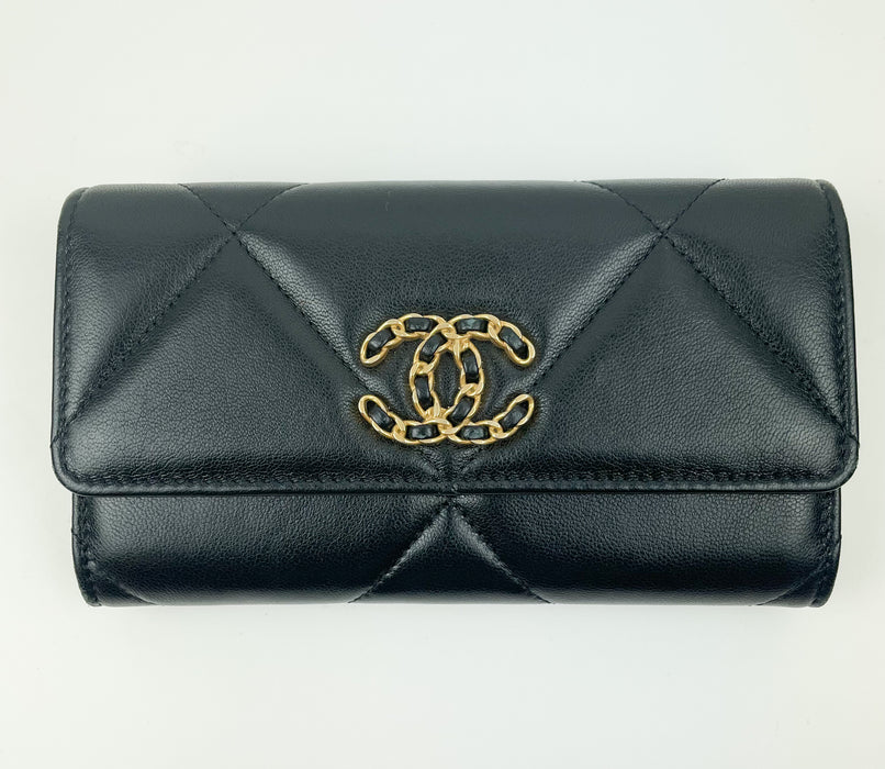 Chanel 19 Flap Black Wallet