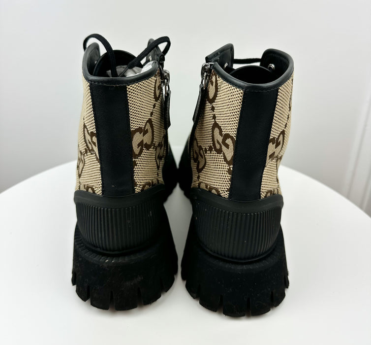 Gucci Men's maxi GG lace-up boot Size 7